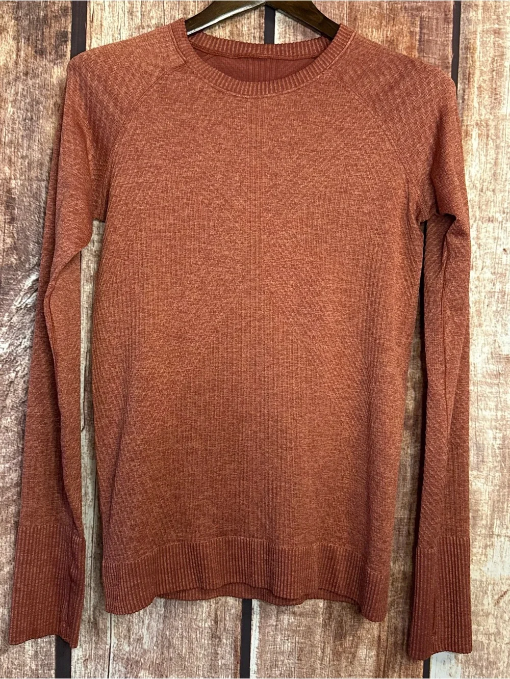 lululemon athletica Women's long sleeve shirt
